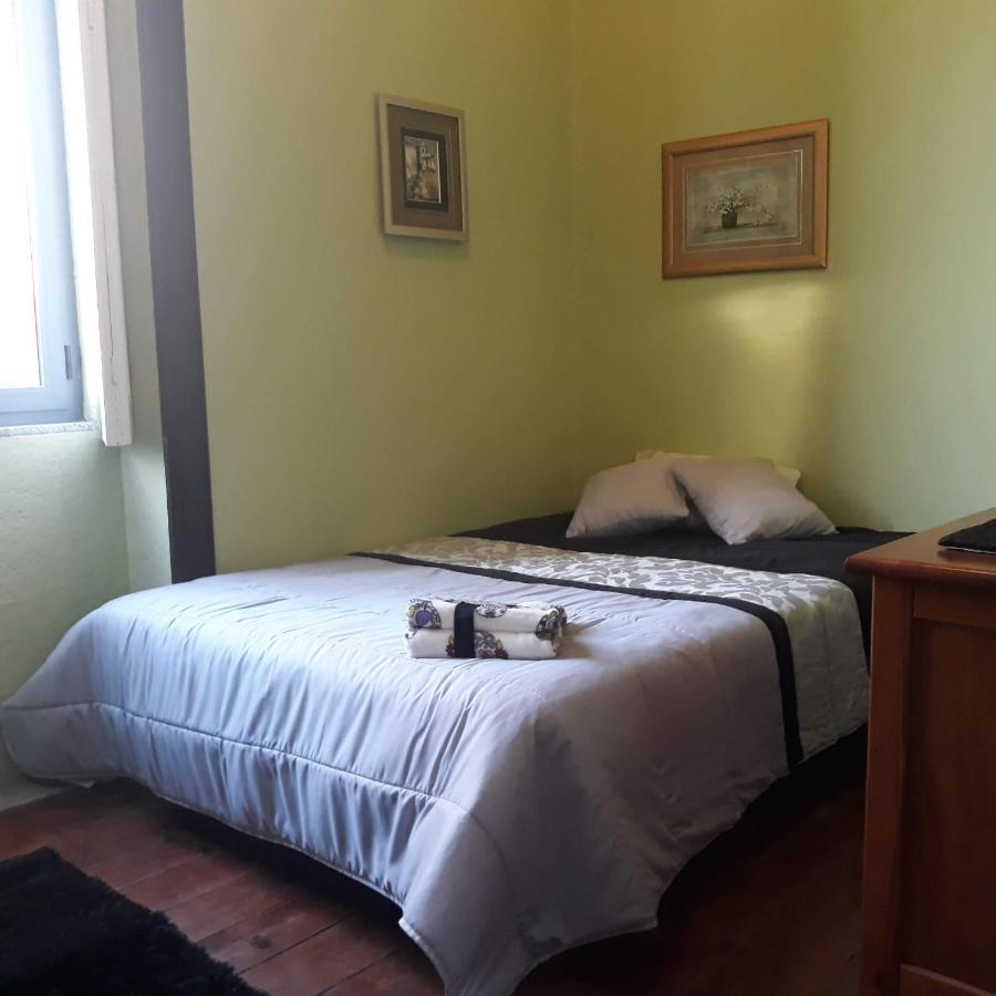 Habitación Doble con aseo compartido
